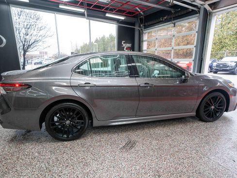 Used 2024 Toyota Camry XSE image 4