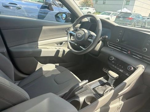 Used 2026 Hyundai Elantra Sport FWD image 12
