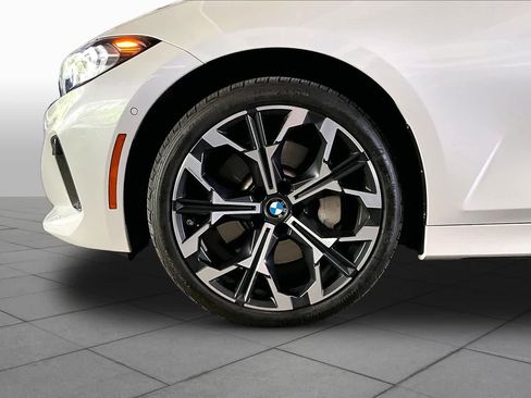 Certified 2025 BMW 330i Sedan RWD image 10