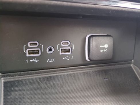 Certified 2023 Jeep Grand Cherokee Laredo w/ Luxury Tech Group I image 31