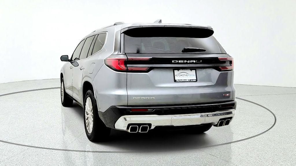 Used 2025 GMC Acadia Denali w/ Super Cruise Package FWD image 6