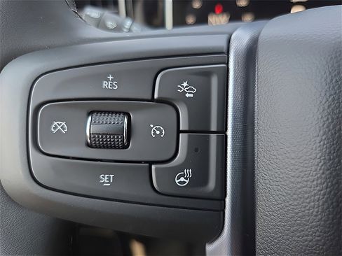 New 2025 GMC Sierra 2500 SLE w/ SLE Value Package; image 16