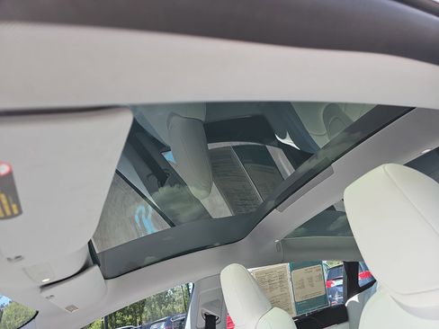 Used 2024 Tesla Model 3 Long Range RWD image 32