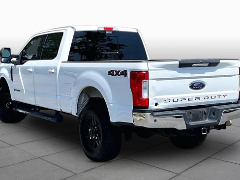 Used 2019 Ford F250 Lariat w/ Lariat Value Package AWD/4WD image 12