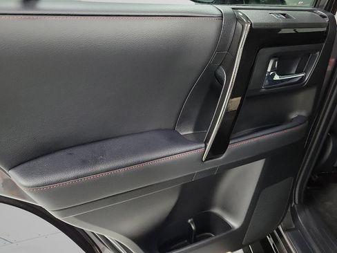 Used 2021 Toyota 4Runner TRD Off-Road Premium w/ Moonroof Package AWD/4WD image 9