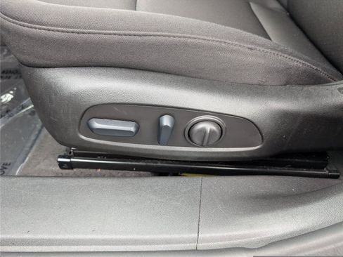 Used 2024 Chevrolet Malibu LT FWD image 13