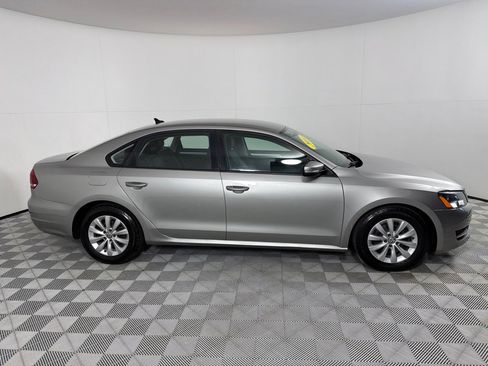 Used 2014 Volkswagen Passat 1.8T Wolfsburg Edition FWD image 4