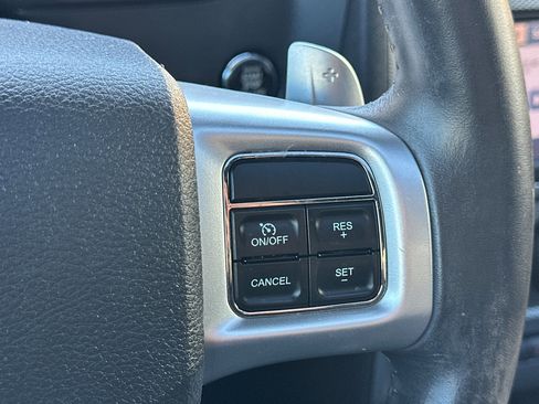 Used 2012 Dodge Challenger R/T RWD image 35