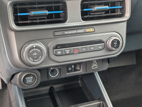 New 2026 Ford Maverick Lobo AWD/4WD image 30