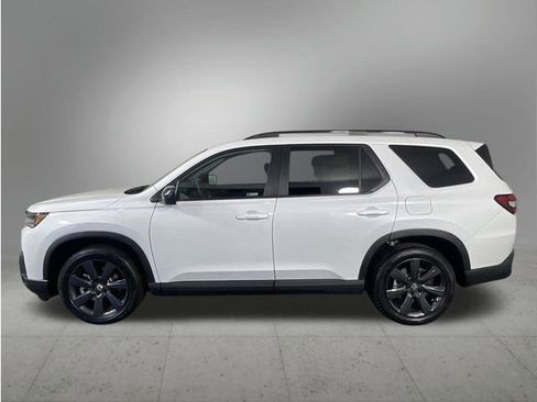 New 2026 Honda Pilot Sport image 2