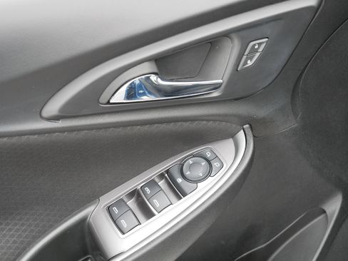 Used 2024 Chevrolet Malibu LT image 19