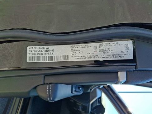 Used 2022 Jeep Grand Cherokee L Limited AWD/4WD image 23