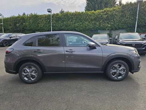 New 2026 Honda HR-V LX image 9
