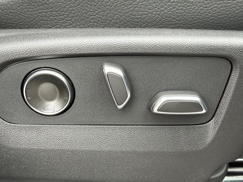 New 2026 GMC Sierra 2500 Denali w/ Denali Reserve Package image 16