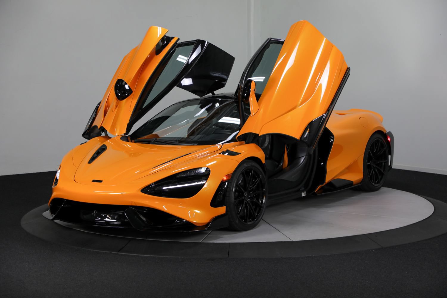 Used 2021 McLaren 765LT RWD image 7
