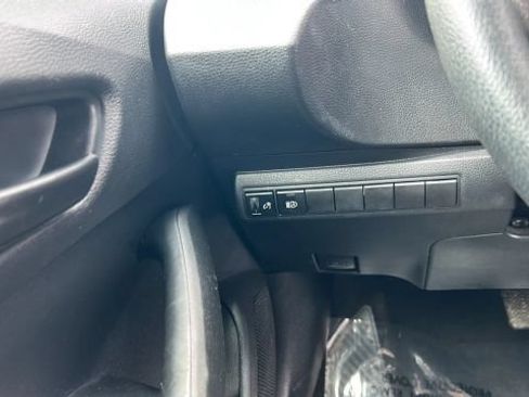 Used 2022 Toyota Corolla LE FWD image 22