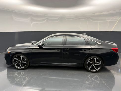 Used 2018 Honda Accord Sport image 8