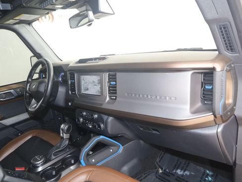 Used 2023 Ford Bronco Outer Banks AWD/4WD image 42