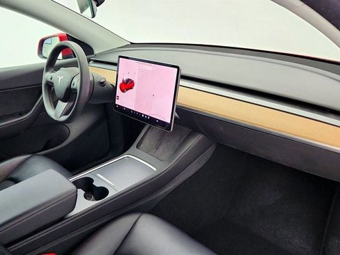 Used 2022 Tesla Model Y Long Range image 29