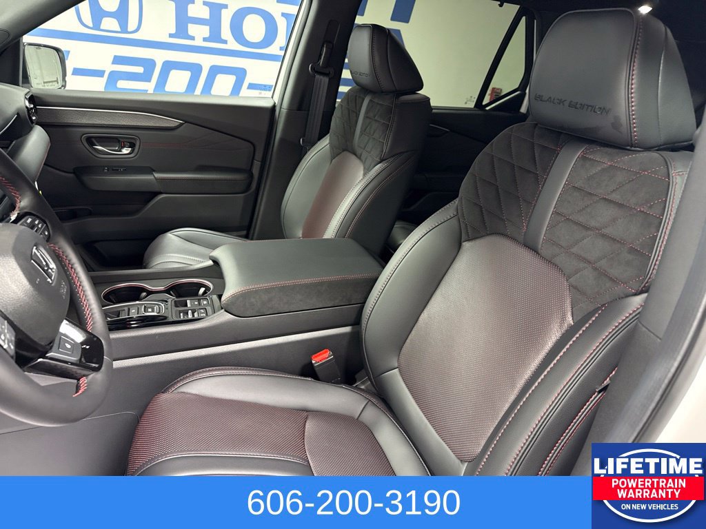 New 2026 Honda Pilot Black Edition image 30