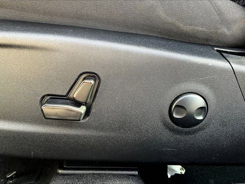 Used 2023 Dodge Charger SXT image 34