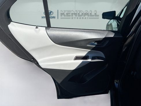 Used 2020 Chevrolet Equinox LS image 23