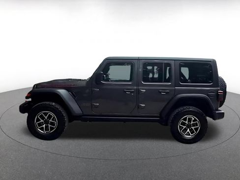 Used 2025 Jeep Wrangler Unlimited Rubicon AWD/4WD image 8