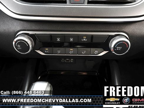Used 2024 Nissan Altima 2.5 SR FWD image 23