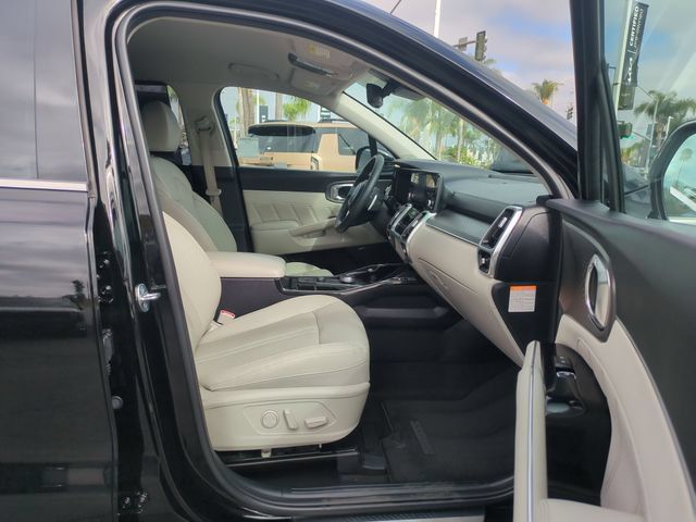 Certified 2023 Kia Sorento SX Prestige AWD/4WD image 31