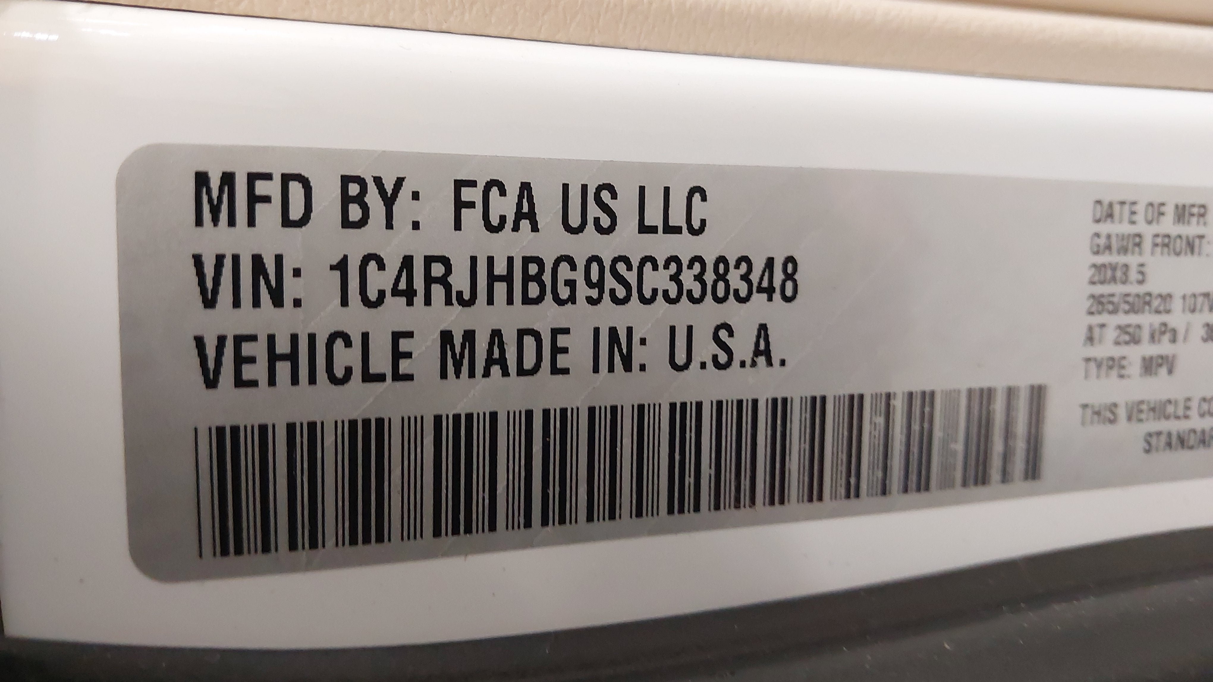 Used 2025 Jeep Grand Cherokee Limited w/ Black Appearance Package AWD/4WD image 30