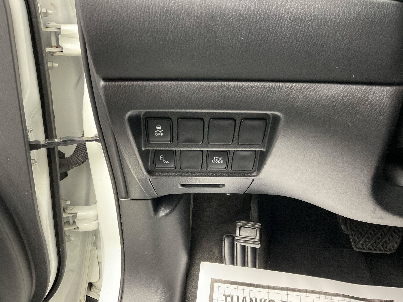 Used 2020 Nissan Pathfinder SV w/ Rock Creek Edition FWD image 13