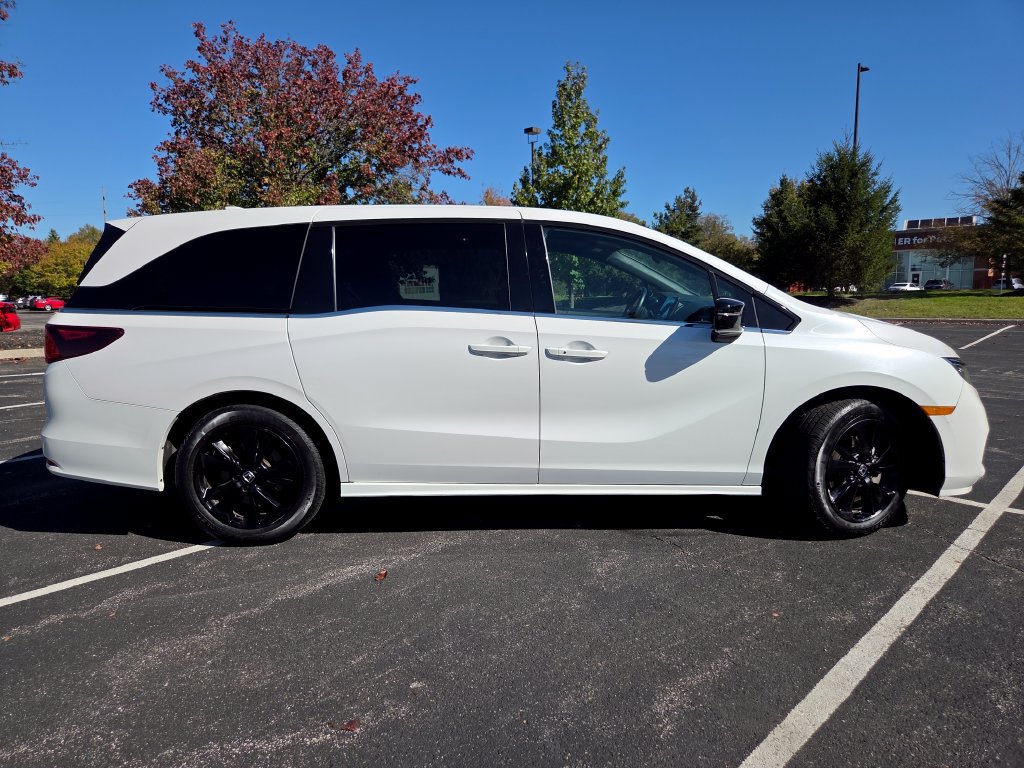 Certified 2023 Honda Odyssey Sport image 26