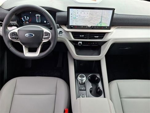 New 2026 Ford Explorer Active w/ Active Comfort Package image 10