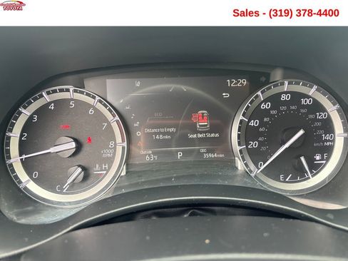Used 2022 Toyota Highlander XLE AWD/4WD image 14