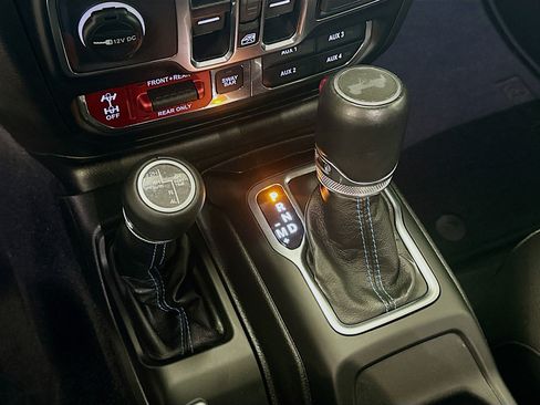 Used 2023 Jeep Wrangler Unlimited Rubicon 4xe w/ Steel Bumper Group image 25