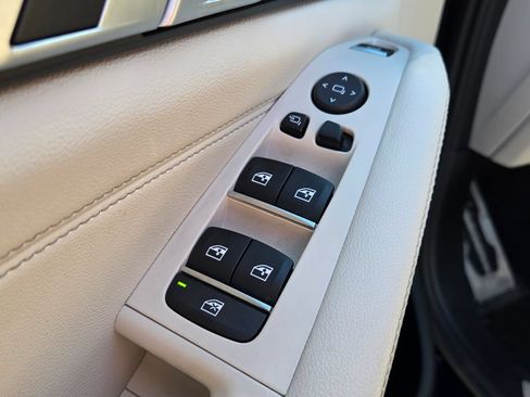 Used 2021 BMW X5 xDrive40i w/ M Sport Package AWD/4WD image 14