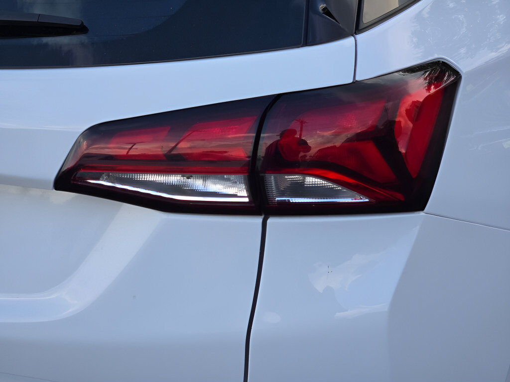 Certified 2024 Chevrolet Equinox LS FWD image 13