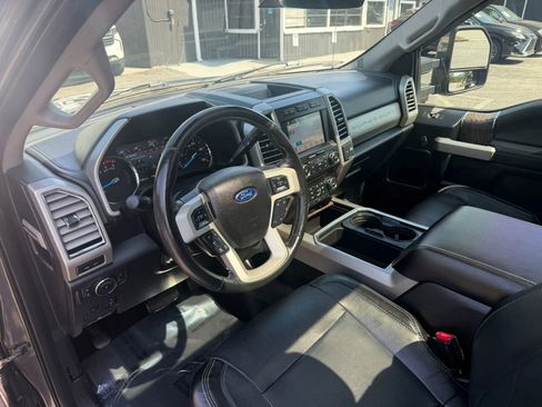Used 2017 Ford F450 Lariat w/ Lariat Ultimate Package AWD/4WD image 11