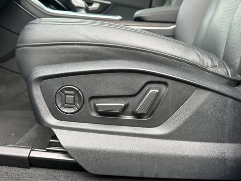 Used 2023 Audi Q7 3.0T Prestige w/ Prestige Package image 17