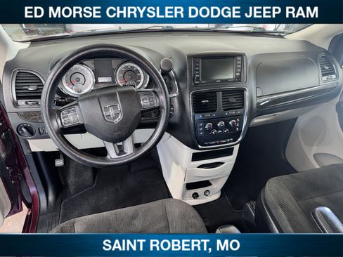 Used 2018 Dodge Grand Caravan SE w/ UConnect Hands-Free Group FWD image 19
