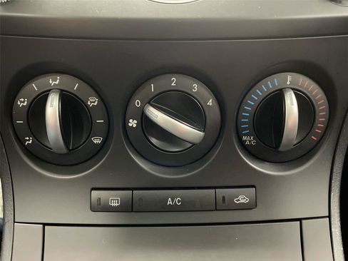 Used 2012 MAZDA MAZDA3 s Touring image 21