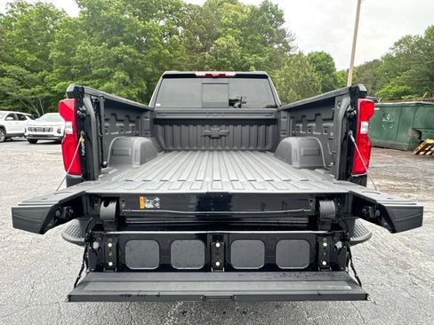 Used 2025 Chevrolet Silverado 1500 High Country w/ High Country Premium Package AWD/4WD image 34