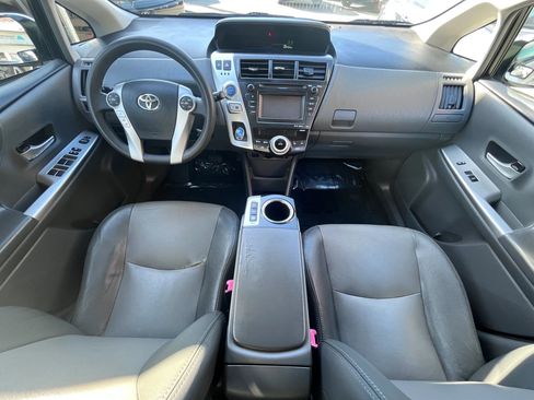 Used 2012 Toyota Prius V Three FWD image 17
