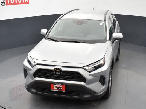 Used 2025 Toyota RAV4 XLE AWD/4WD image 22