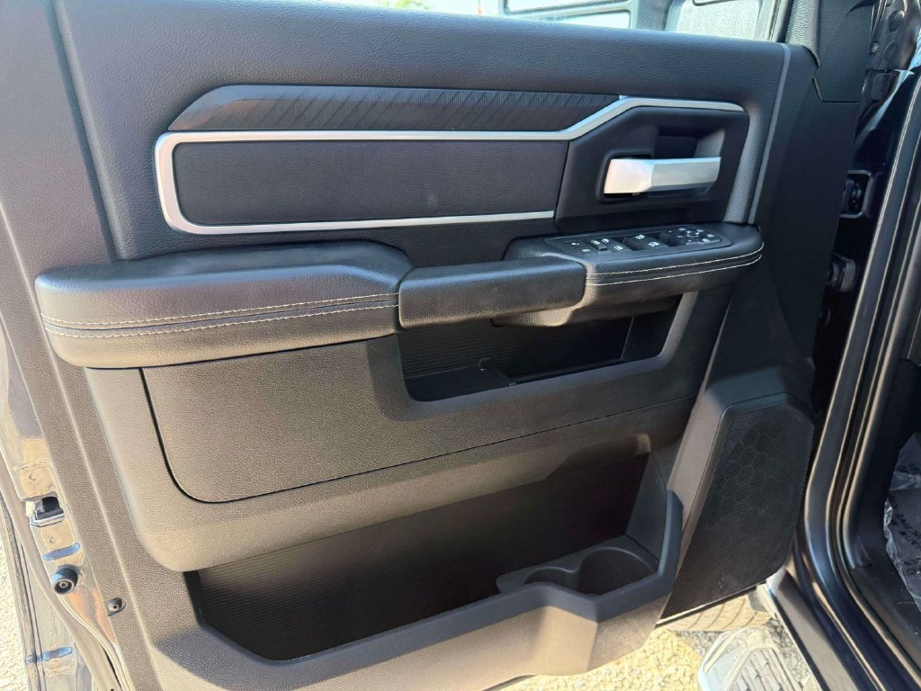 Used 2025 RAM 2500 Big Horn AWD/4WD image 14