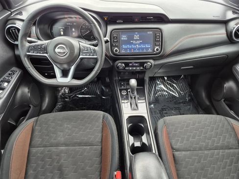 Used 2024 Nissan Kicks SR FWD image 19