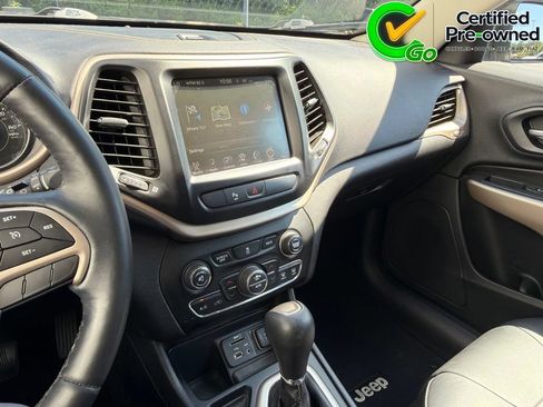 Certified 2018 Jeep Cherokee Limited FWD image 66