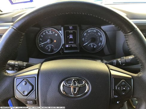 Used 2021 Toyota Tacoma TRD Sport image 8