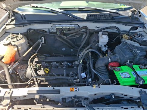 Used 2012 Ford Escape XLS FWD image 28