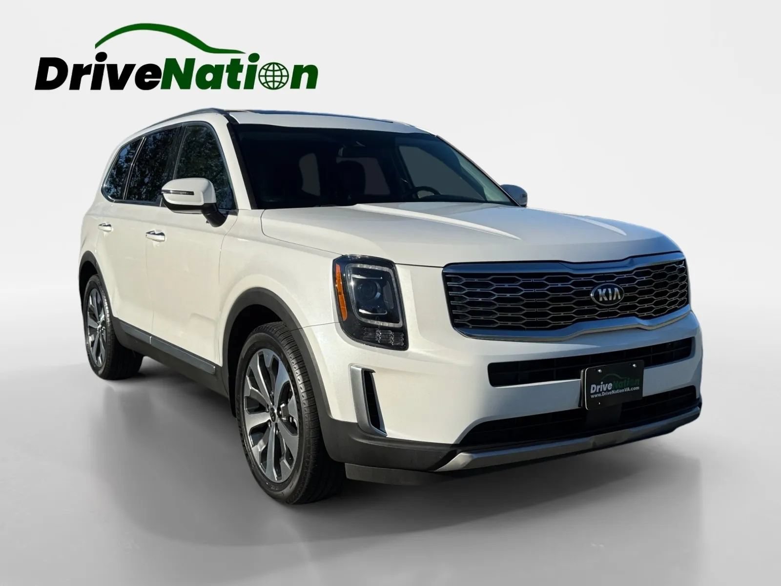 Used 2020 Kia Telluride S w/ S 8 Passenger Seating Package AWD/4WD image 3